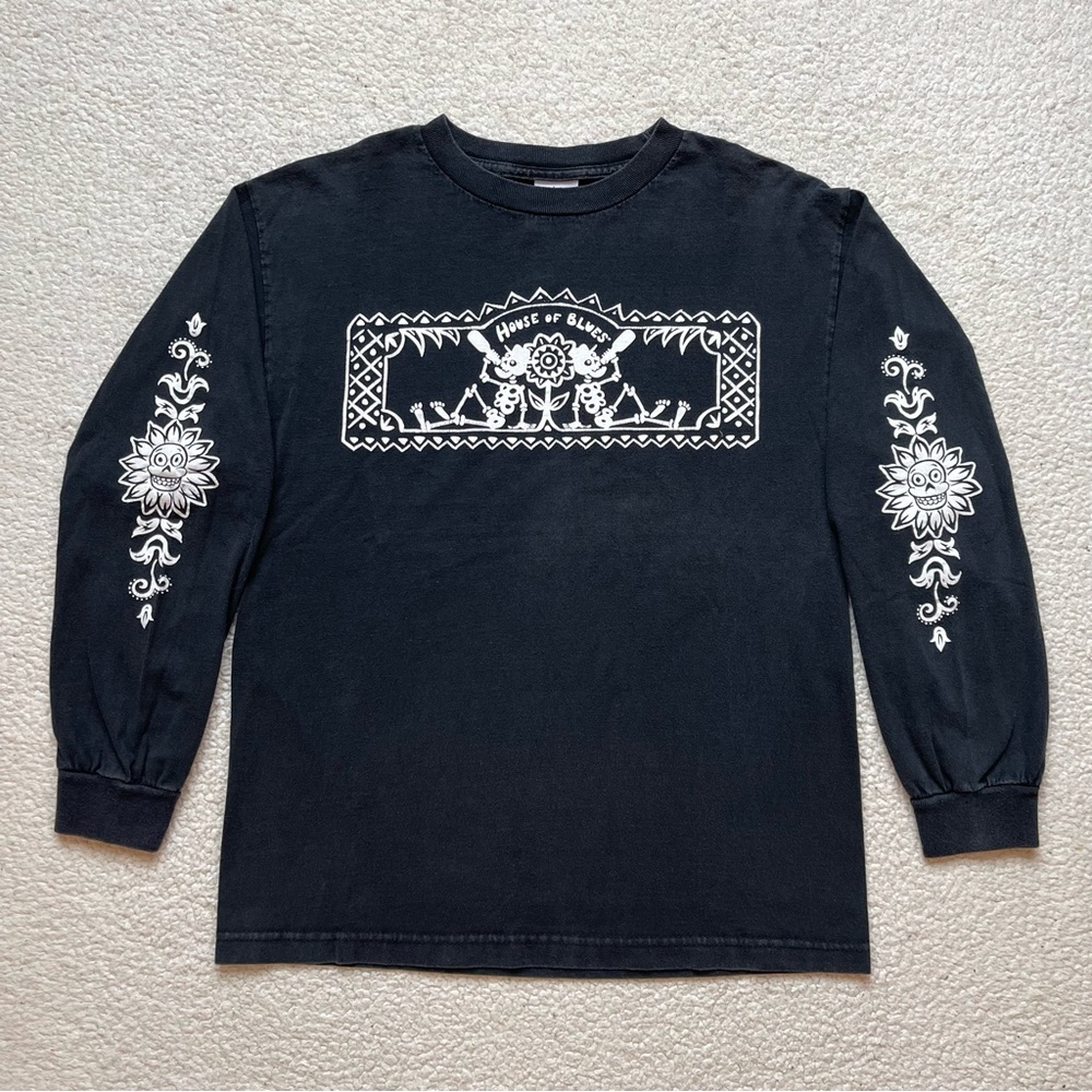 Vintage 90s House of Blues Sleeve Print Floral Skull Graphic Long Sleeve Size M